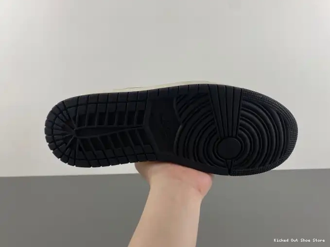 Kicked Out Shoe Store Mocha Jordan 1 OG Air CZ0790-102 Low 0515